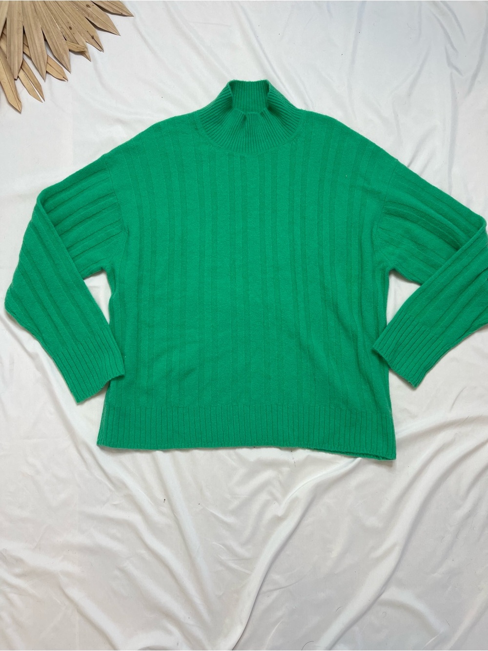 J. Crew Ribbed Mockneck Supersoft Yarn Kelly Green Wool Alpaca Preppy Sweater